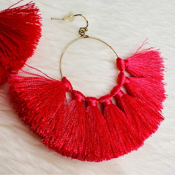 🎀 Very Stylish Salmon Coral Colored Earrings❣️ - Picture 5 of 7